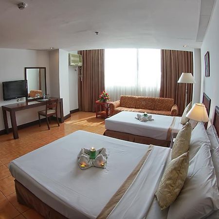 Rajah Park Hotel By Hiverooms Cebu Bagian luar foto