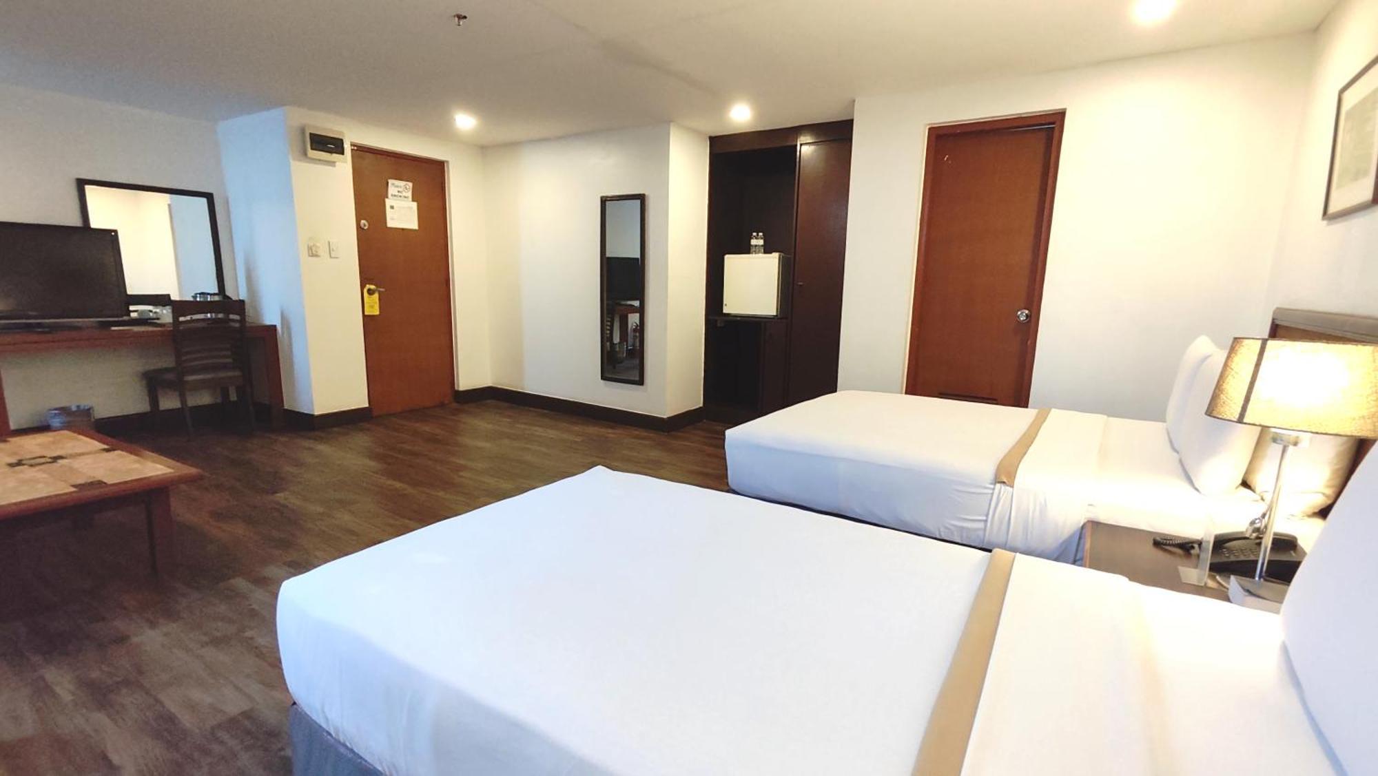Rajah Park Hotel By Hiverooms Cebu Bagian luar foto