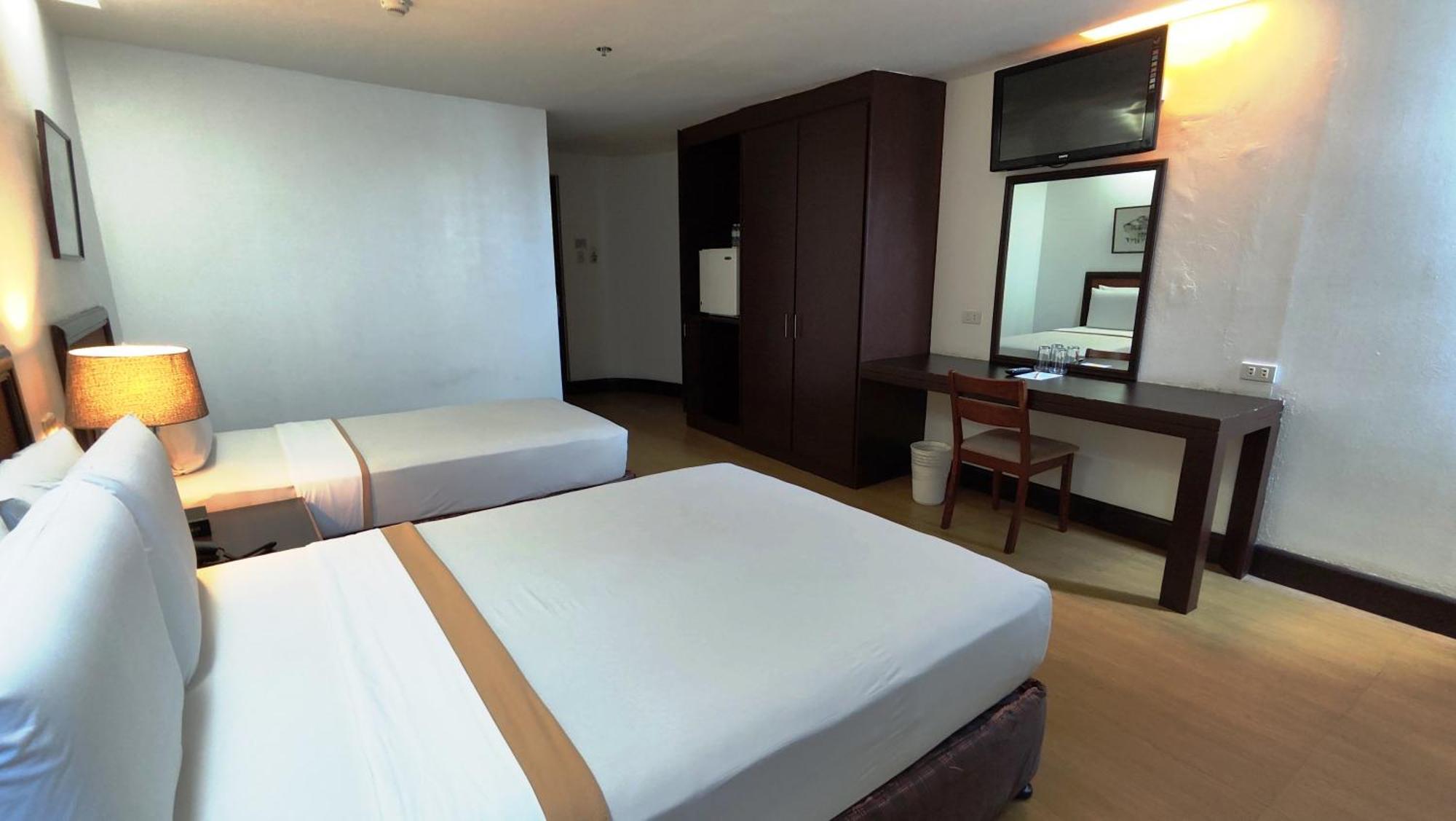 Rajah Park Hotel By Hiverooms Cebu Bagian luar foto