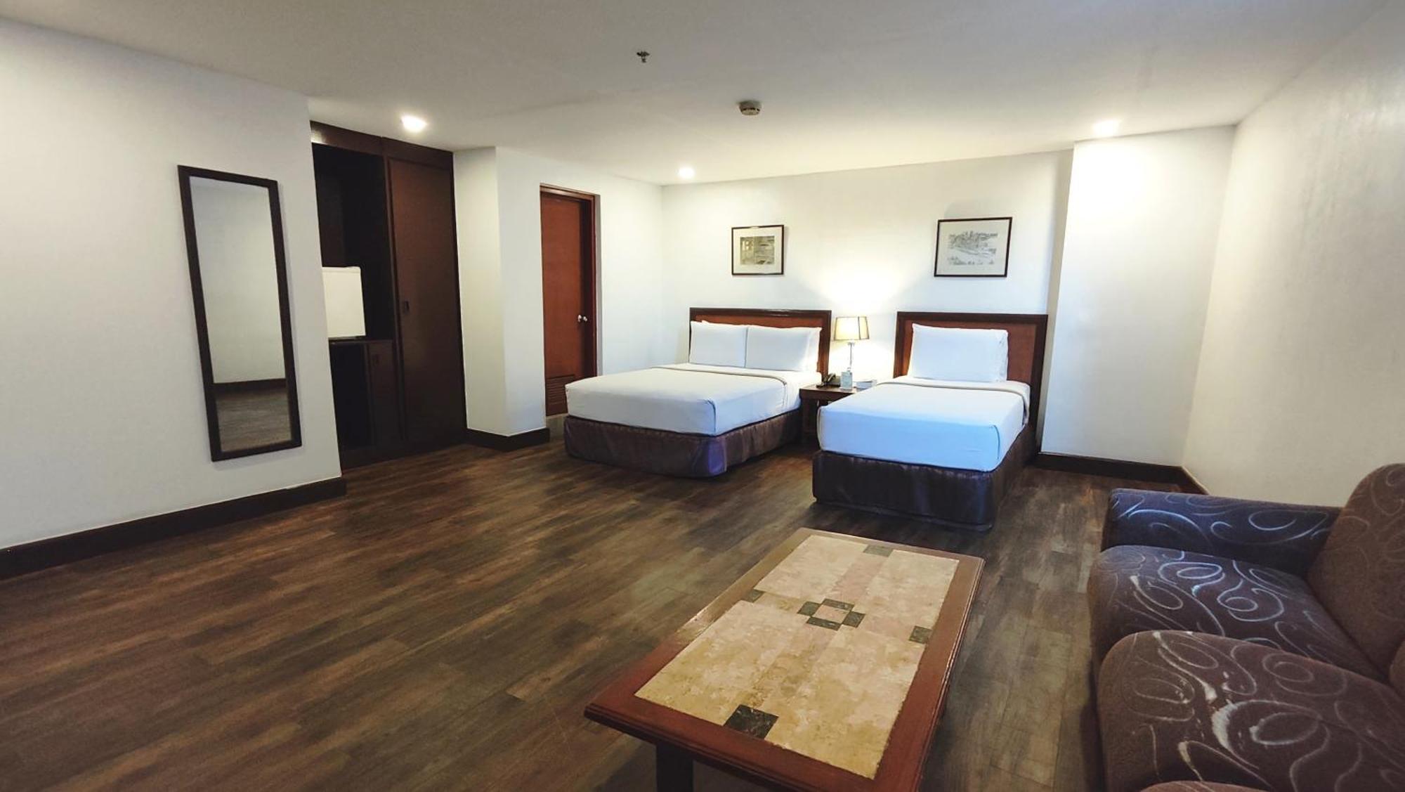 Rajah Park Hotel By Hiverooms Cebu Bagian luar foto