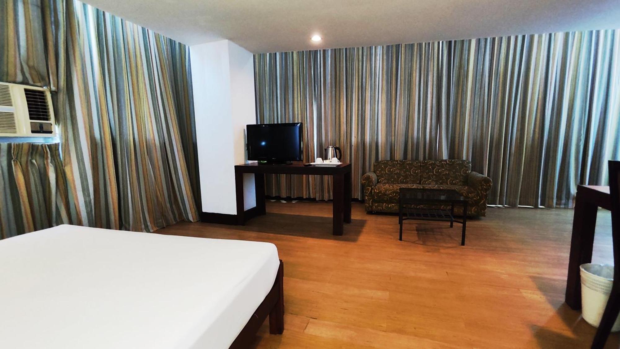 Rajah Park Hotel By Hiverooms Cebu Bagian luar foto