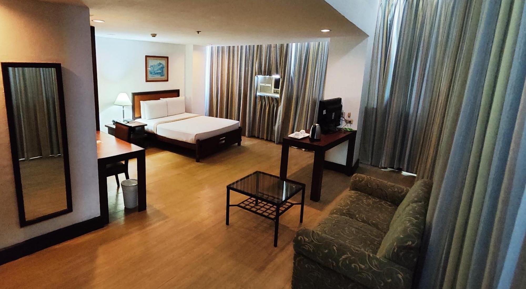 Rajah Park Hotel By Hiverooms Cebu Bagian luar foto